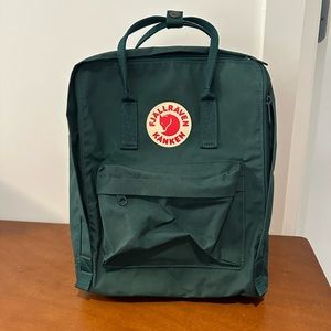 Fjallraven Kanken (with padded straps)